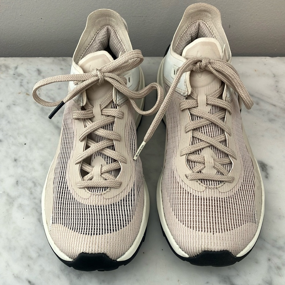 Vasque Women's Cream Sneakers